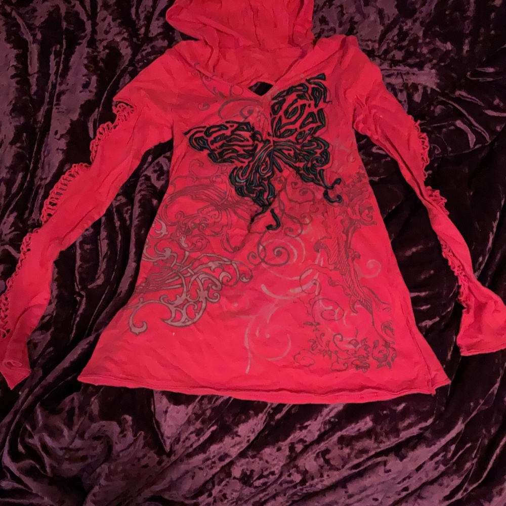 Small Y2K red top